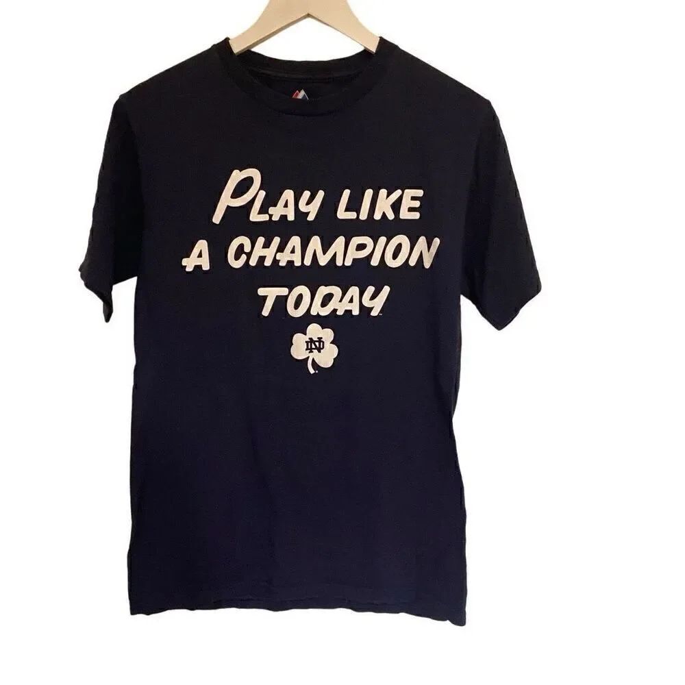 Majestic Notre Dame play like a champion navy blue short sleeve tshirt small